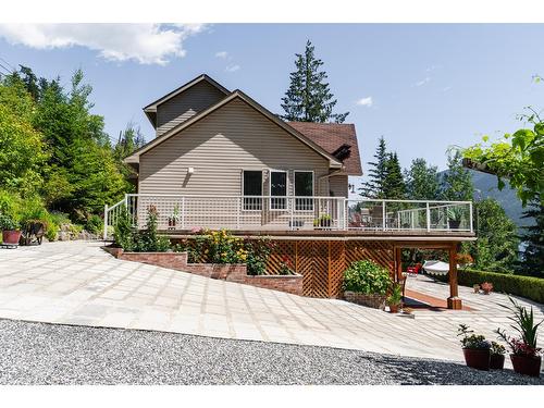 6393 Sunshine Drive, Nelson, BC - Outdoor With Deck Patio Veranda