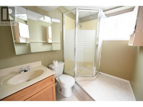 9303 111 Avenue, Fort St. John, BC - Indoor Photo Showing Bathroom