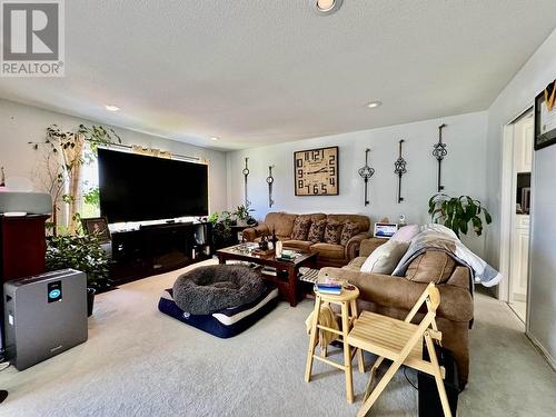 57 Hallman Street, Kitimat, BC - Indoor Photo Showing Living Room