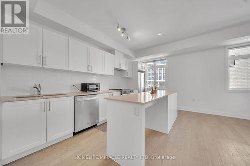 230 - 1062 Douglas Mccurdy N, Mississauga (Port Credit), ON - Indoor Photo Showing Kitchen