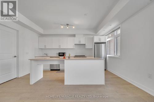 230 - 1062 Douglas Mccurdy N, Mississauga (Port Credit), ON - Indoor Photo Showing Kitchen