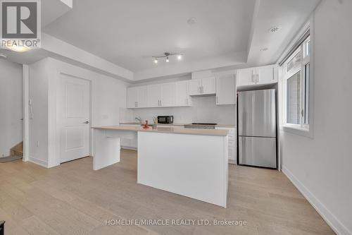 230 - 1062 Douglas Mccurdy N, Mississauga (Port Credit), ON - Indoor Photo Showing Kitchen