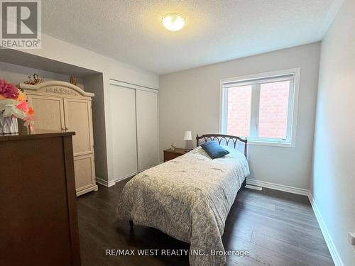 33 Feeder Street, Brampton, ON - Indoor Photo Showing Bedroom