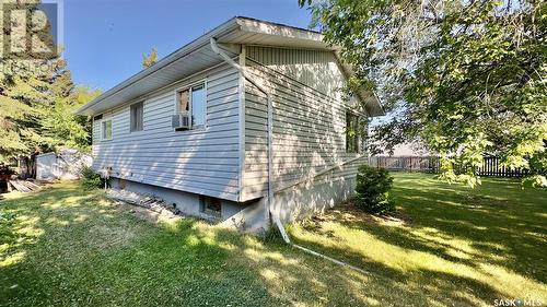 105 7Th Street W, Meadow Lake, SK - Outdoor