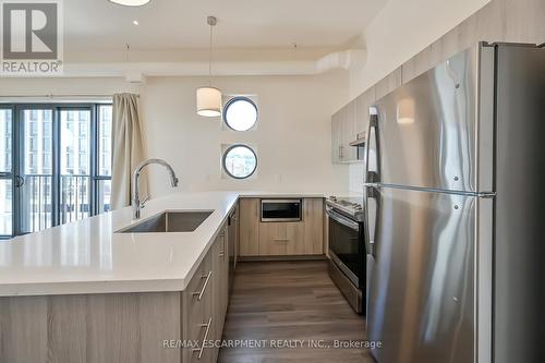 601 - 121 King Street E, Hamilton (Beasley), ON - Indoor Photo Showing Kitchen With Stainless Steel Kitchen With Upgraded Kitchen