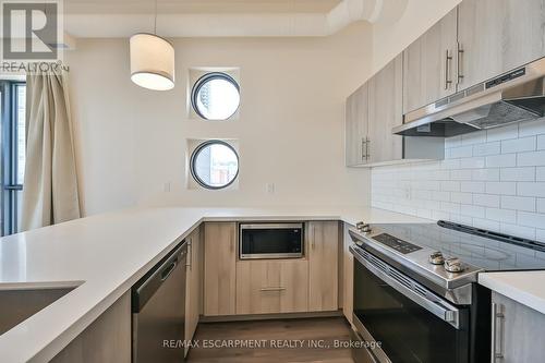 601 - 121 King Street E, Hamilton (Beasley), ON - Indoor Photo Showing Kitchen With Stainless Steel Kitchen With Upgraded Kitchen