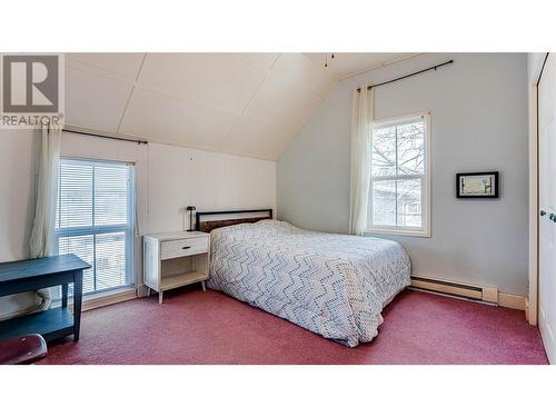 4008 Pleasant Valley Road, Vernon, BC - Indoor Photo Showing Bedroom