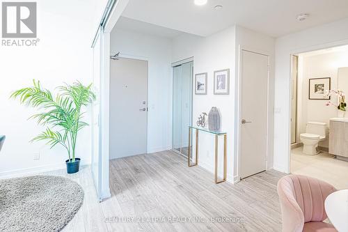 1801 - 2020 Bathurst Street, Toronto (Humewood-Cedarvale), ON - Indoor Photo Showing Bathroom