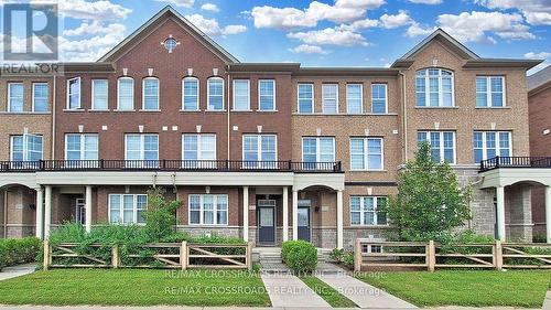 10610 Bathurst Street, Vaughan, ON - Outdoor With Facade