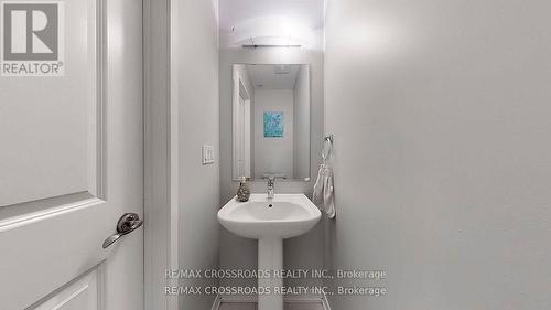 10610 Bathurst Street, Vaughan, ON - Indoor Photo Showing Bathroom