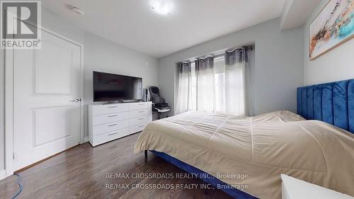 10610 Bathurst Street, Vaughan, ON - Indoor Photo Showing Bedroom