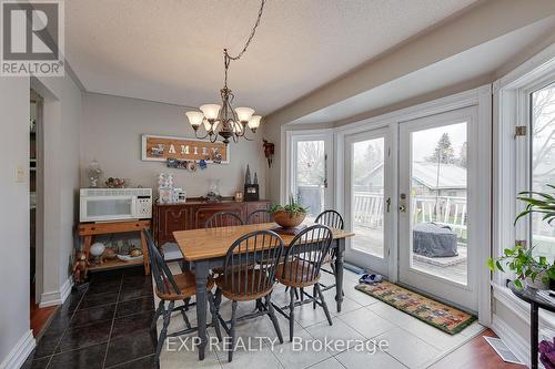 7398 County 91 Road, Clearview (Stayner), ON - Indoor Photo Showing Dining Room