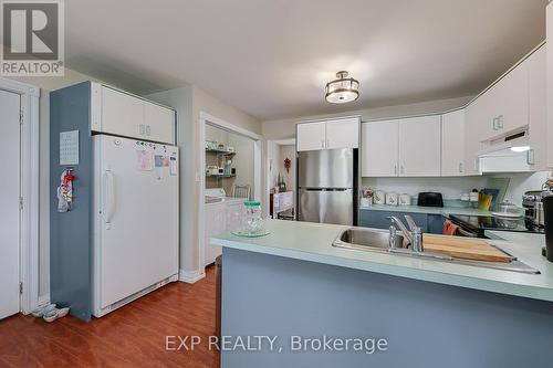 7398 County 91 Road, Clearview (Stayner), ON - Indoor Photo Showing Kitchen