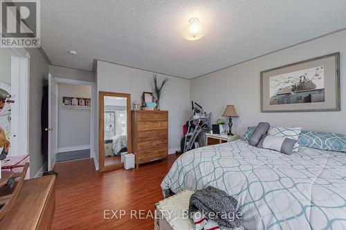 7398 County 91 Road, Clearview (Stayner), ON - Indoor Photo Showing Bedroom