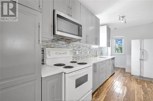 2397 Chandler, Windsor, ON - Indoor Photo Showing Kitchen