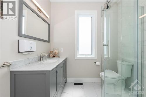 438 Shoreway Drive, Greely, ON - Indoor Photo Showing Bathroom