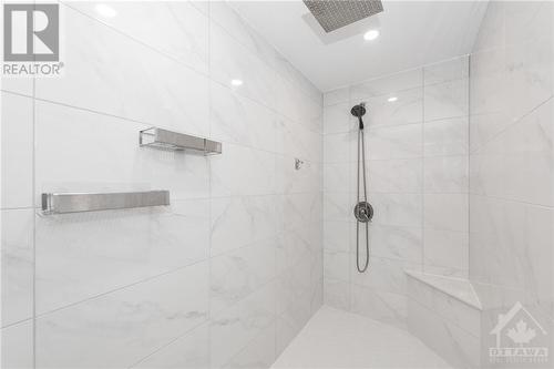 438 Shoreway Drive, Greely, ON - Indoor Photo Showing Bathroom