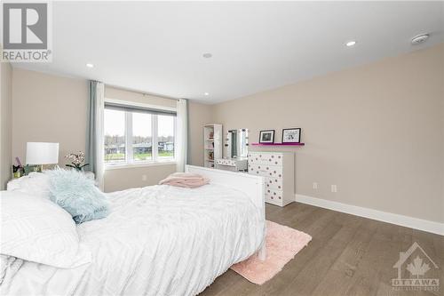 438 Shoreway Drive, Greely, ON - Indoor Photo Showing Bedroom