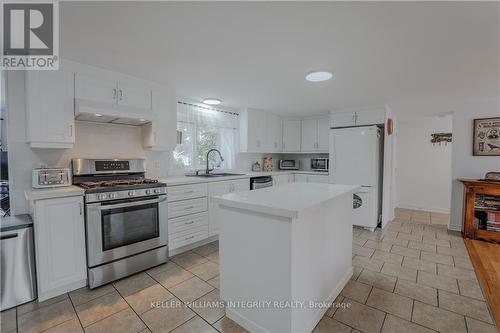 20169 Beaupre Road, South Glengarry, ON - Indoor Photo Showing Kitchen