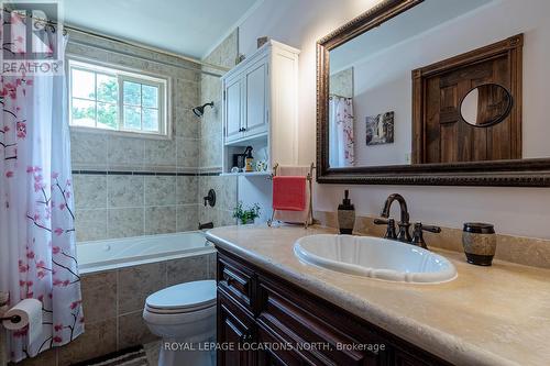 1919 Concession 6 Road S, Clearview, ON - Indoor Photo Showing Bathroom