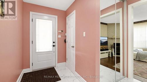 11 Cavalier Court, Brampton (Madoc), ON - Indoor Photo Showing Other Room