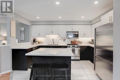 25C - 928 Queen Street W, Mississauga (Lorne Park), ON - Indoor Photo Showing Kitchen With Upgraded Kitchen