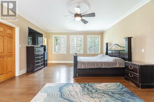 15 Turtle Lake Drive, Halton Hills, ON - Indoor Photo Showing Bedroom