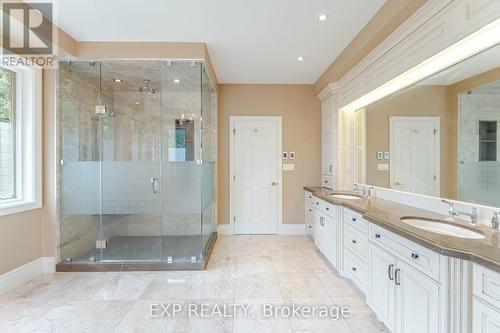 15 Turtle Lake Drive, Halton Hills, ON - Indoor Photo Showing Bathroom