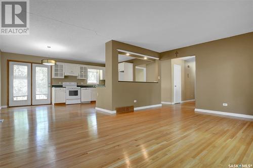 213 Durham Drive, Regina, SK - Indoor