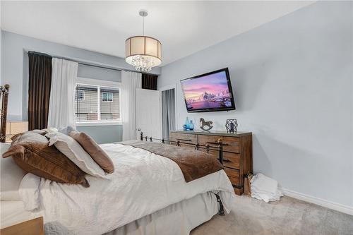 6 1/2 Kopperfield Lane, Hamilton, ON - Indoor Photo Showing Bedroom