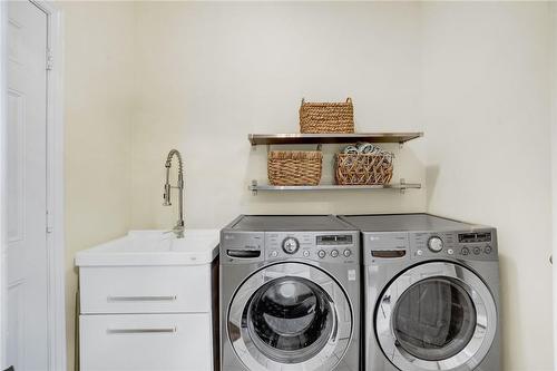 6 1/2 Kopperfield Lane, Hamilton, ON - Indoor Photo Showing Laundry Room