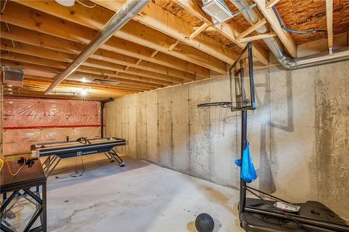 6 1/2 Kopperfield Lane, Hamilton, ON - Indoor Photo Showing Basement