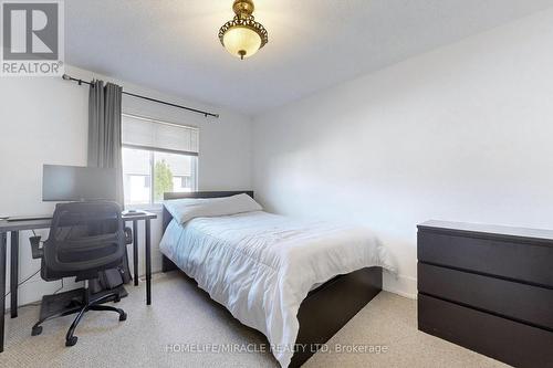 658 Mortimer Drive, Cambridge, ON - Indoor Photo Showing Bedroom