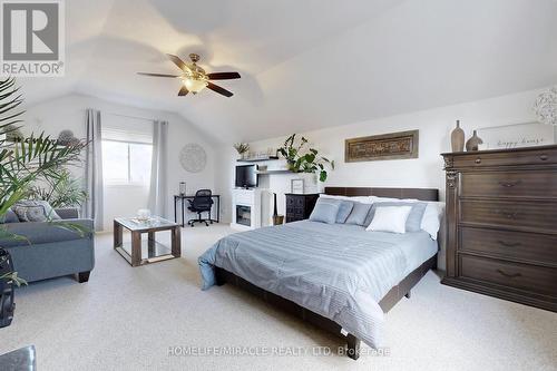 658 Mortimer Drive, Cambridge, ON - Indoor Photo Showing Bedroom