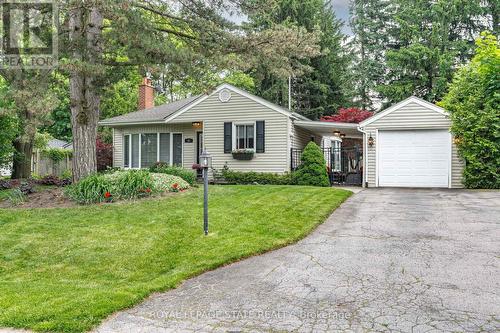 38 Parker Avenue, Hamilton (Ancaster), ON - Outdoor