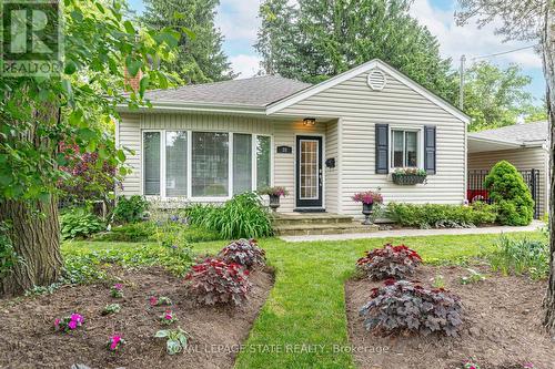 38 Parker Avenue, Hamilton (Ancaster), ON - Outdoor