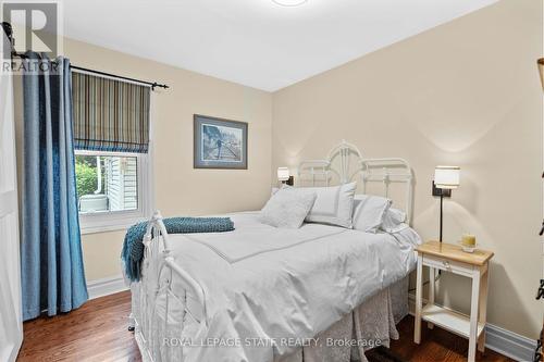 38 Parker Avenue, Hamilton (Ancaster), ON - Indoor Photo Showing Bedroom