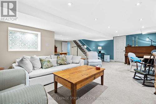 38 Parker Avenue, Hamilton (Ancaster), ON - Indoor Photo Showing Living Room