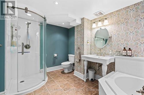 38 Parker Avenue, Hamilton (Ancaster), ON - Indoor Photo Showing Bathroom