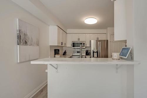 2022 Atkinson Drive|Unit #35, Burlington, ON - Indoor Photo Showing Kitchen