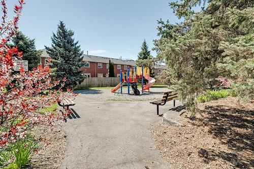 2022 Atkinson Drive|Unit #35, Burlington, ON - Outdoor