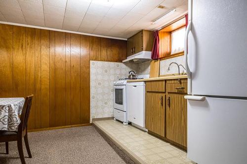 178 St. Clair Boulevard, Hamilton, ON - Indoor Photo Showing Kitchen