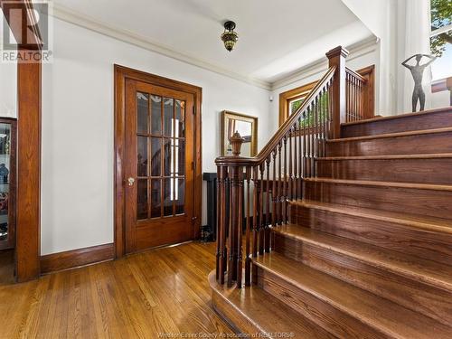 878 Victoria Avenue, Windsor, ON - Indoor Photo Showing Other Room