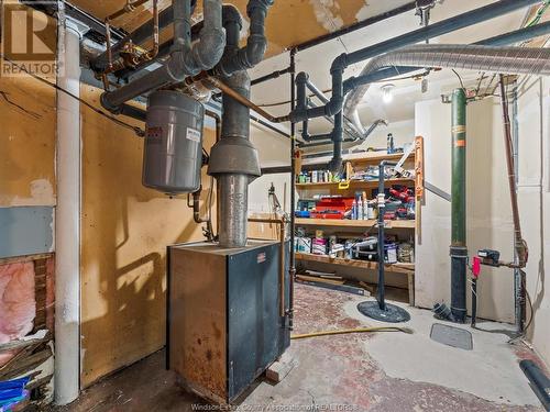 878 Victoria Avenue, Windsor, ON - Indoor Photo Showing Basement