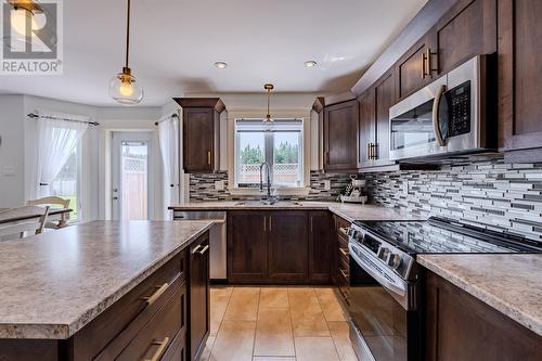 6 Decatur Place, Paradise, NL - Indoor Photo Showing Kitchen With Double Sink With Upgraded Kitchen