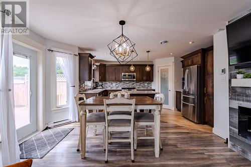 6 Decatur Place, Paradise, NL - Indoor Photo Showing Dining Room