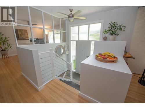 2506 24 Street, Vernon, BC - Indoor Photo Showing Kitchen