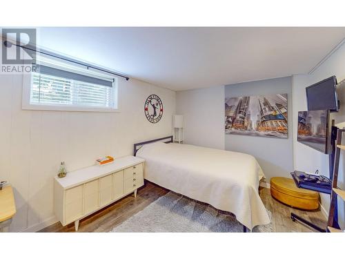 2506 24 Street, Vernon, BC - Indoor Photo Showing Bedroom