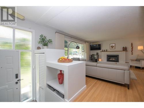 2506 24 Street, Vernon, BC - Indoor Photo Showing Living Room With Fireplace