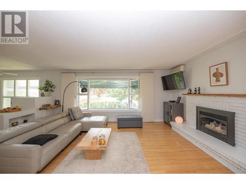 2506 24 Street, Vernon, BC - Indoor Photo Showing Living Room With Fireplace